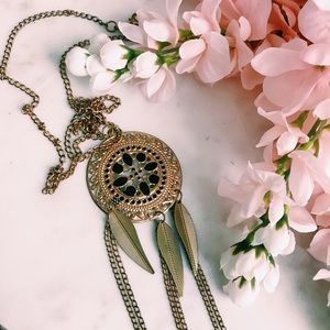 Dream Catcher Necklace 🌷